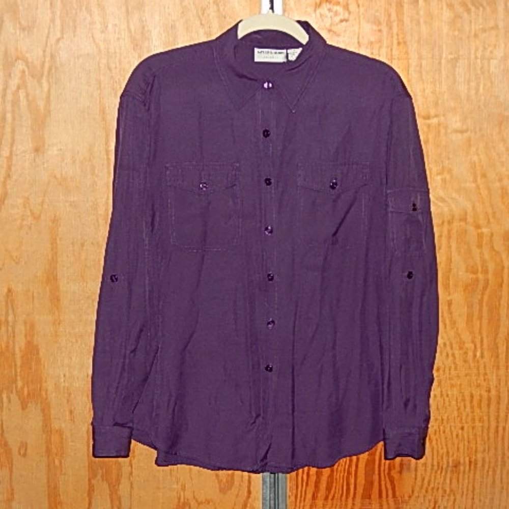 #1472 Taylor & Henry casuals Purple button down pockets roll up sleeve shirt